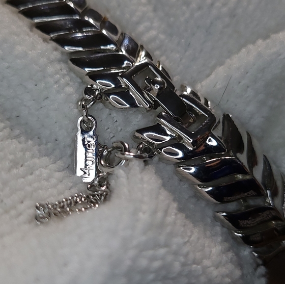 Monet Chevron Link Bracelet - Picture 6 of 6